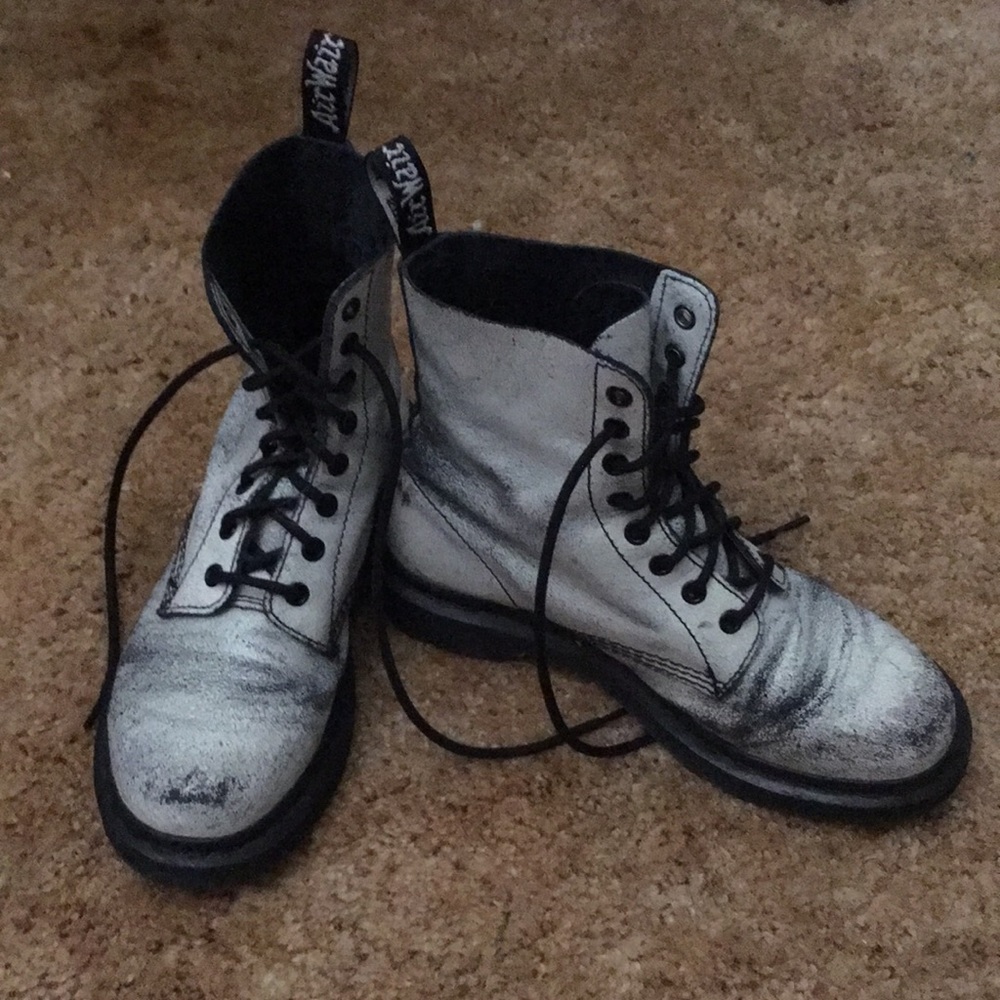 White Doc Martens size USW 8